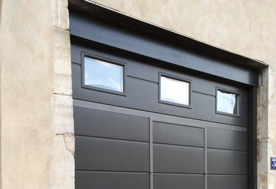 Investissez dans une porte de garage à la hauteur !